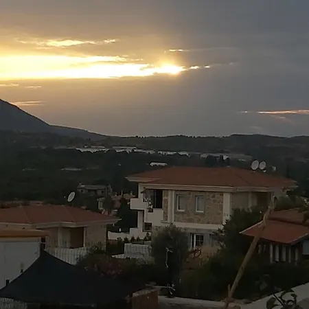 Canan Ucar * דטקה